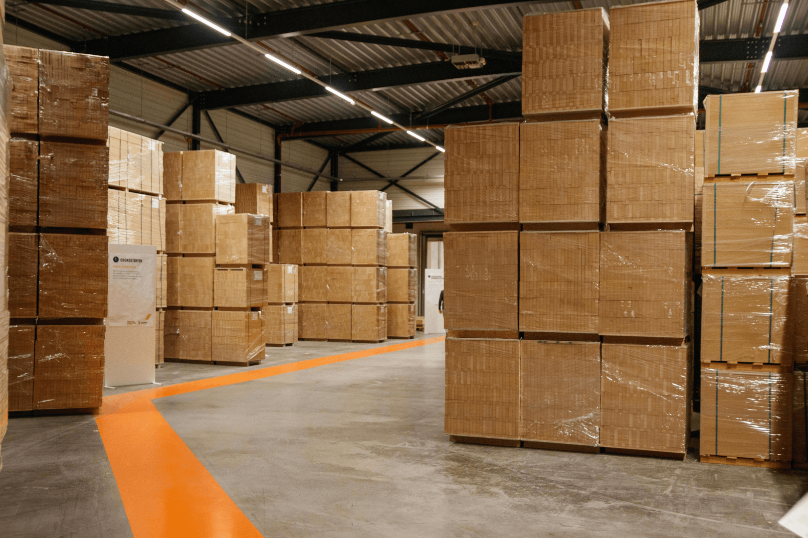 smart-warehouse-management-solution.png